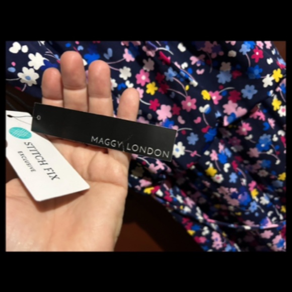 Maggy London Lottie Floral Knit Cropped Jumpsuit Navy Sky Size 2 - NWT - Picture 12 of 16